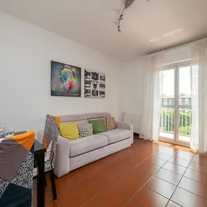 Appartamento I Host - Appennini 53, Milano